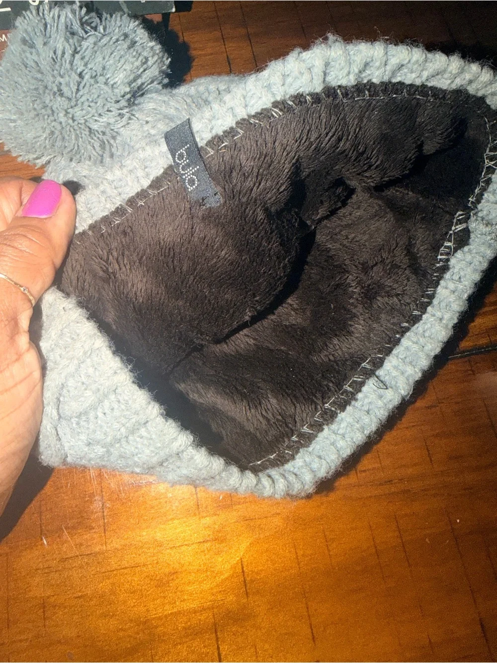 bula Cable Knit Pom Beanie in Heather Gray